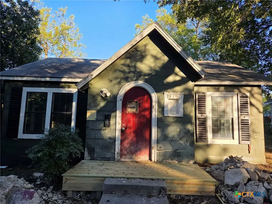 915 N 2nd Street, Temple, TX 76501 - #2