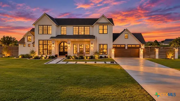 425 Sendera Loop, Victoria, TX 77904
