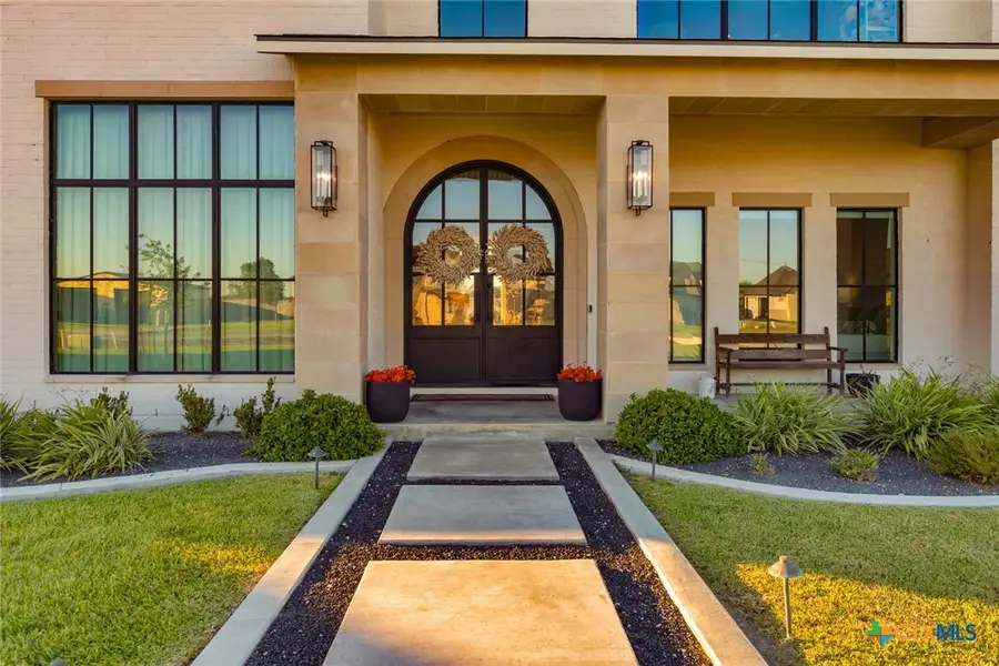 425 Sendera Loop, Victoria, TX 77904 - #2