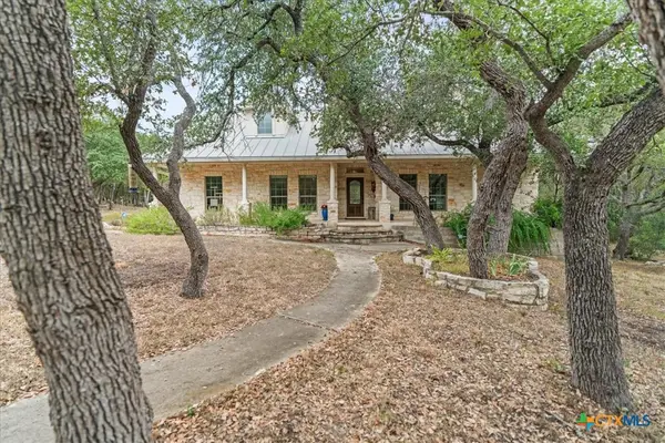 801 Rainbows, Wimberley, TX 78676