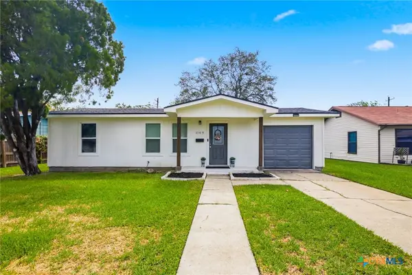 1109 E Polk Avenue, Victoria, TX 77901