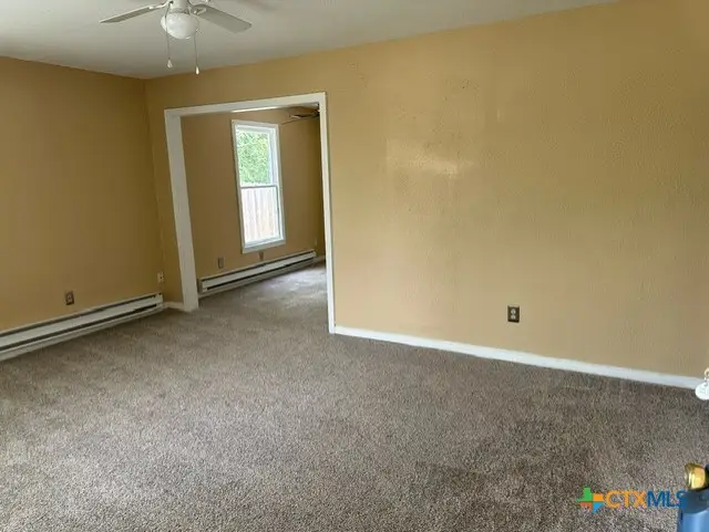 1203 E Avenue G, Killeen, TX 76541 - #3