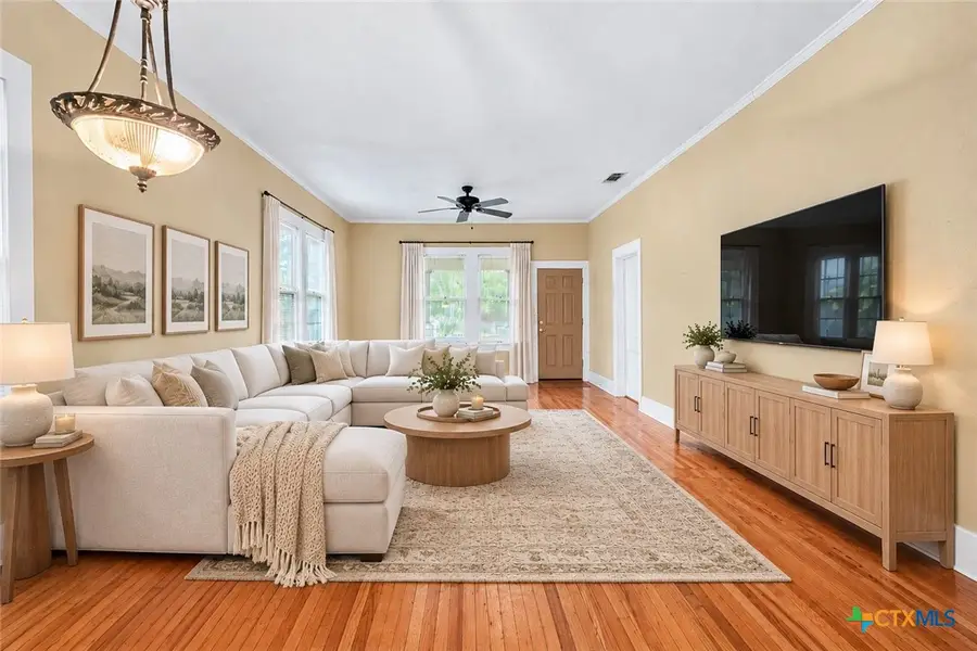 413 Fowzer Street, Taylor, TX 76574 - #3
