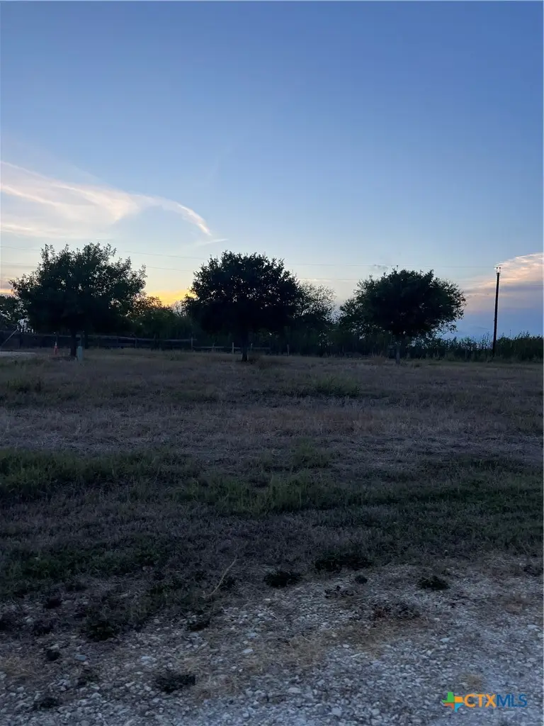 69 Horseshoe Drive, Gonzales, TX 78629 - #2