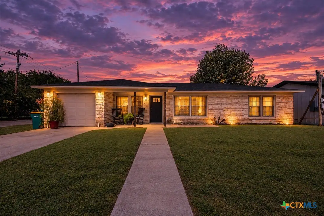2401 Oak Drive, Gatesville, TX 76528 - #1