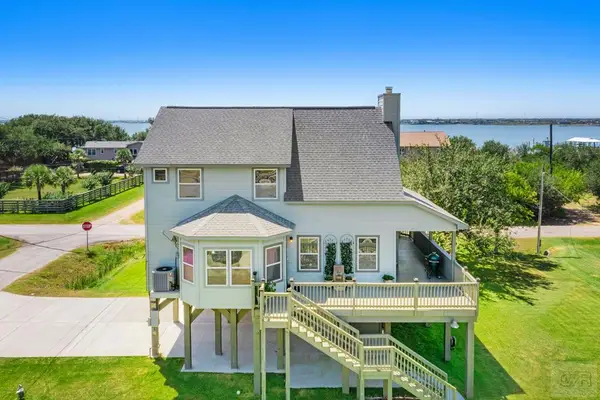 1342 10th Street, DICKINSON, TX 77539