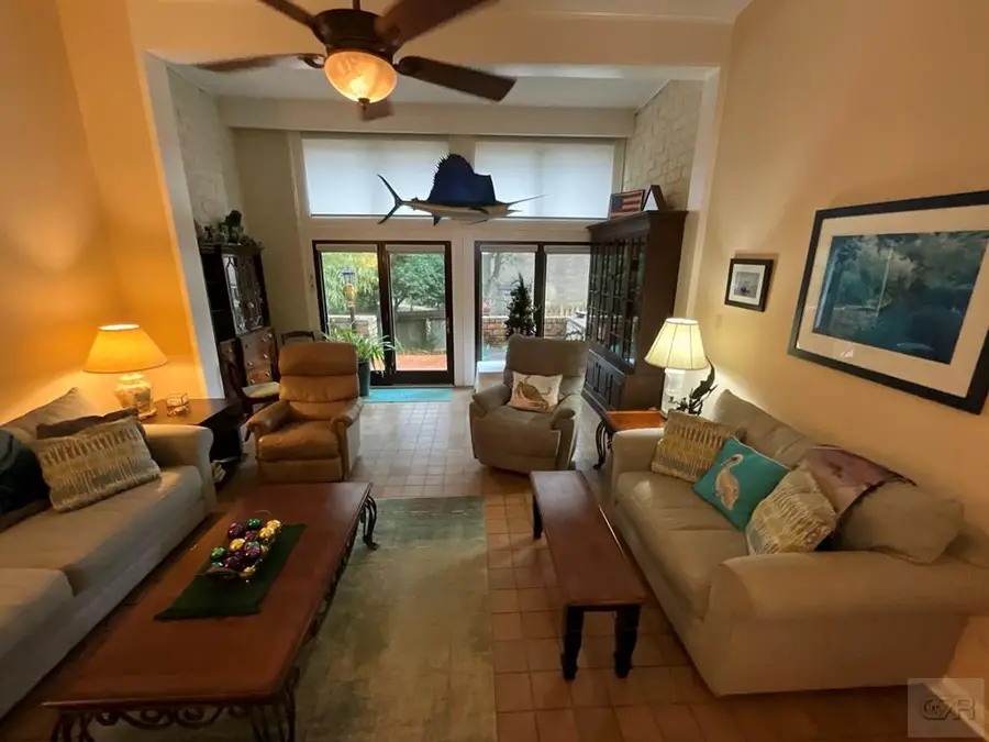 702 N N Holiday Drive, Galveston, TX 77550 - #3