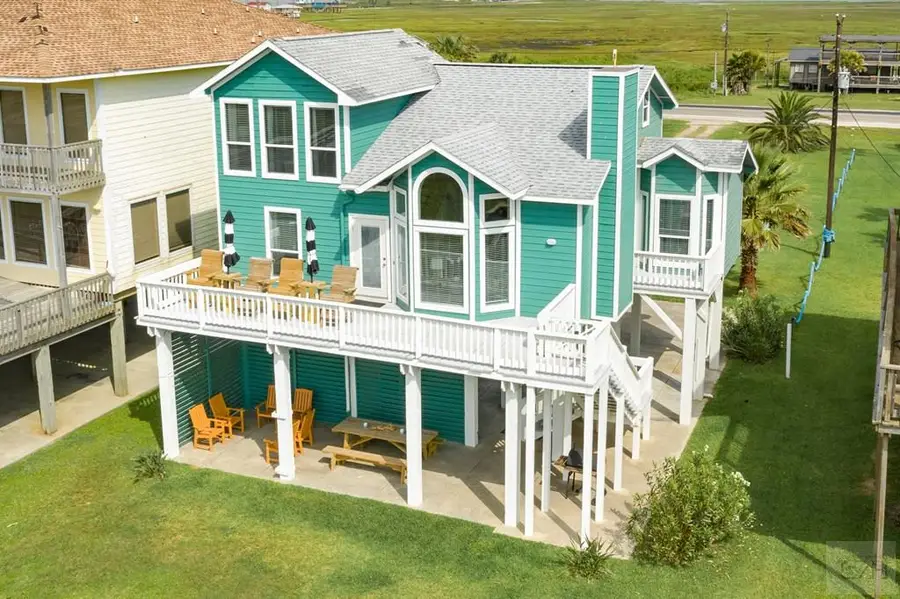 2418 Blue Water Hwy, Surfside Beach, TX 77541 - #2
