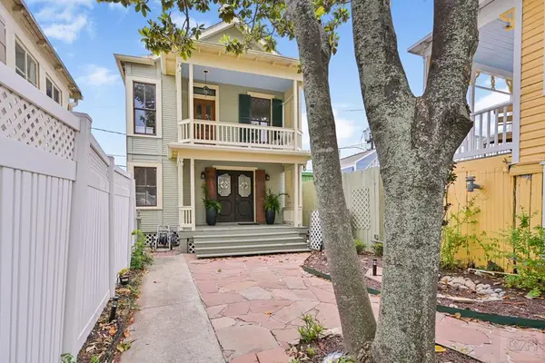 611 Church Street, Galveston, TX 77550
