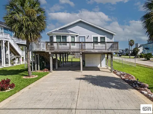 16502 Jamaica Inn Road, Jamaica Beach, TX 77554