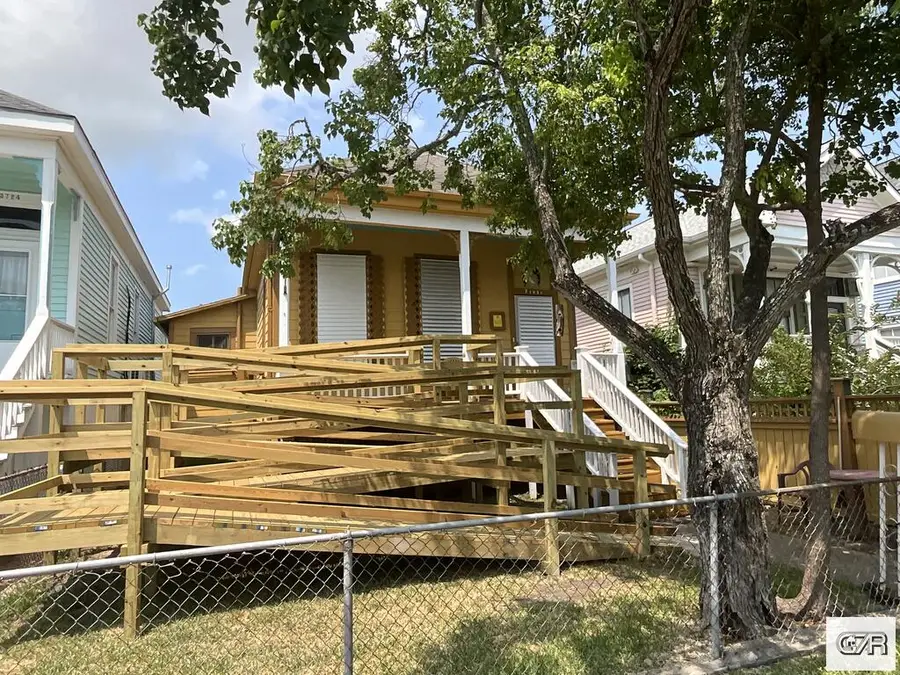 3722 Ursuline Street, Galveston, TX 77550 - #2