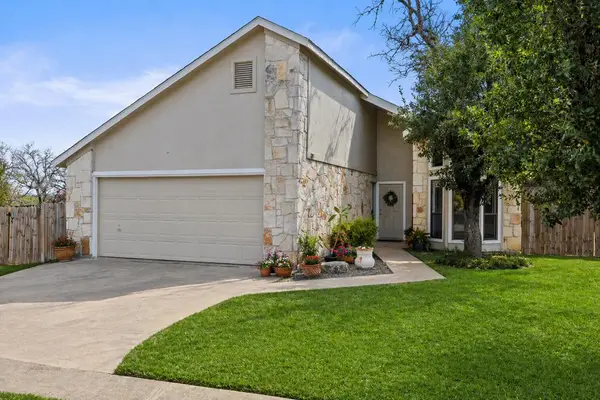 102 Pitchfork Dr., Johnson City, TX 78636