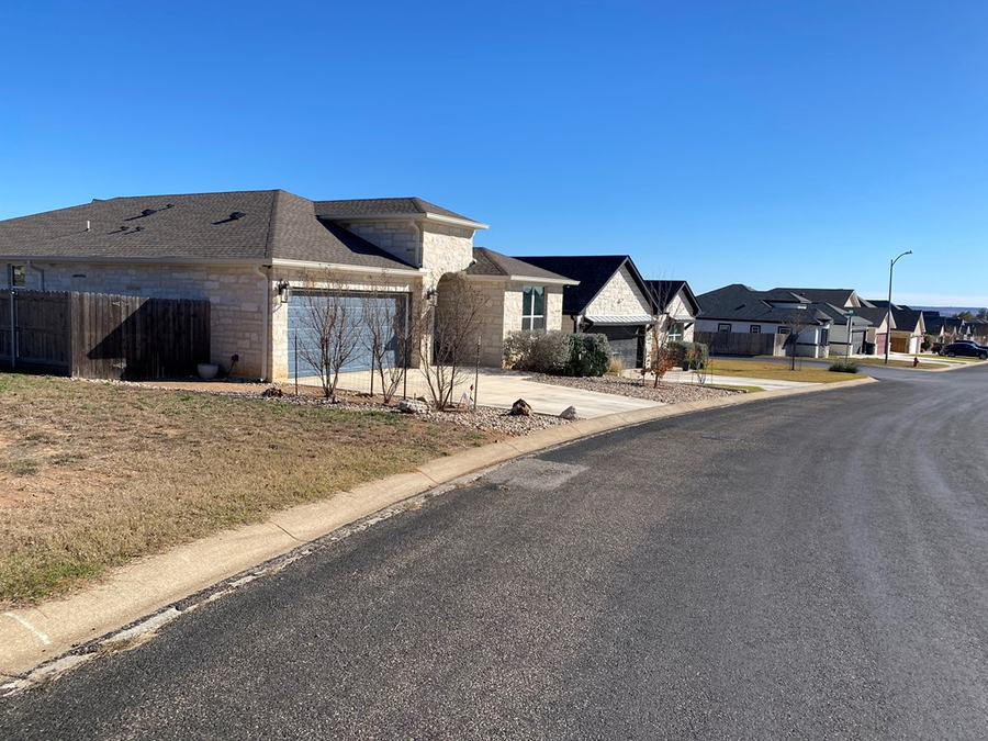 242 Dudley Way, Fredericksburg, TX 78624 - Image #2