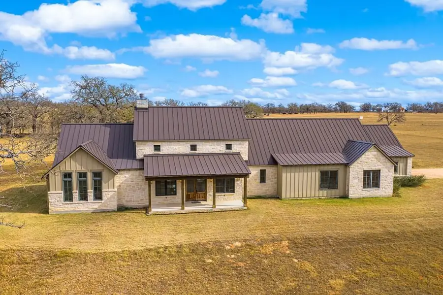 1402 Countryside Bend, Fredericksburg, TX 78624 - Image #2