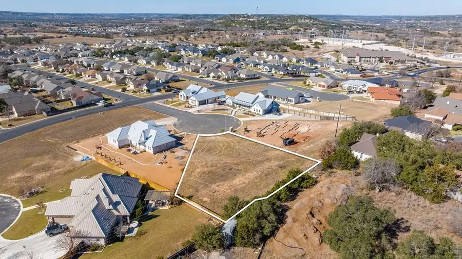 607 Gibson Ct, Fredericksburg, TX 78624 - Image #2