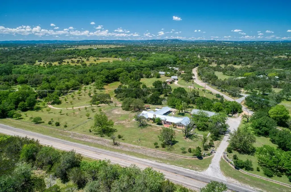 5322 N State Hwy 16, Bandera, TX 78003 - #1