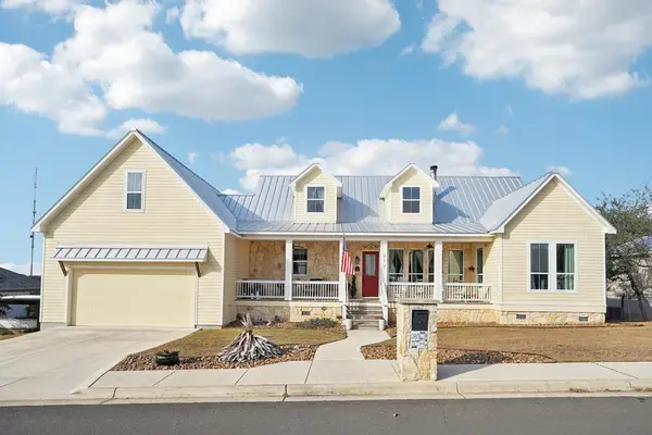 217 Yorktown Blvd., Kerrville, TX 78028