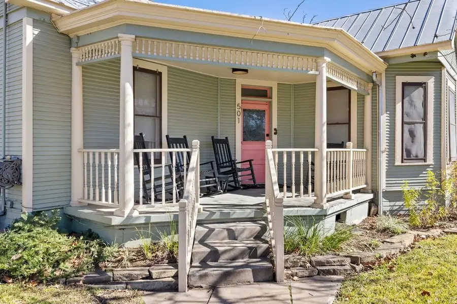501 N Pine St, Fredericksburg, TX 78624 - Image #2