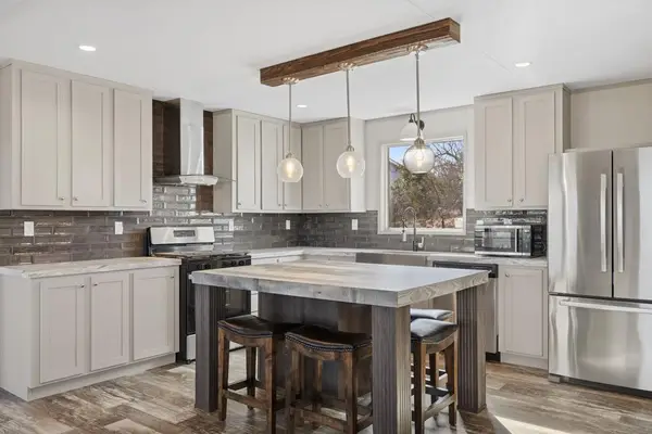 130 Brianna Circle, Johnson City, TX 78636