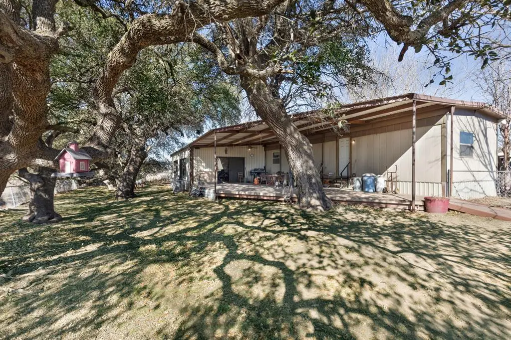 73 Fm 1221, Hext, TX 76848 - #1