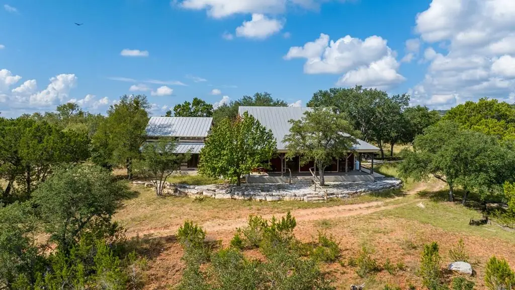 394 Ropes End Trl, Fredericksburg, TX 78624 - #1