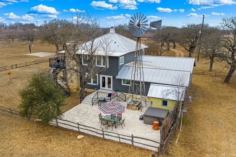 2485 Old San Antonio Rd, Fredericksburg, TX 78624 - #2