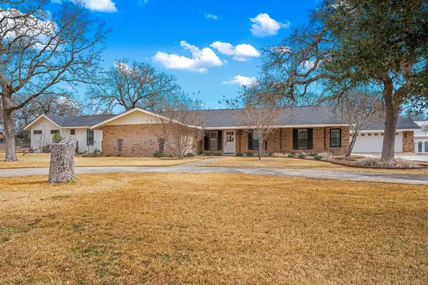 1125 Knopp School Rd, Fredericksburg, TX 78624