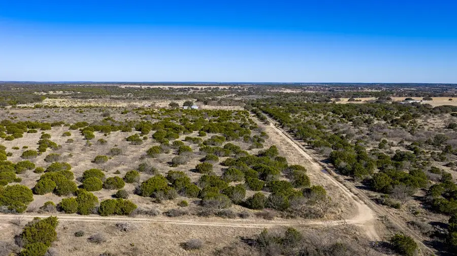 1774 Shafer Ln, Hext, TX 76848 - #2
