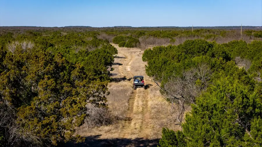 1774 Shafer Ln, Hext, TX 76848 - #3