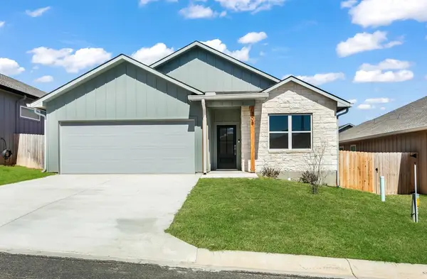 708 Wedgewood Lane, Fredericksburg, TX 78624