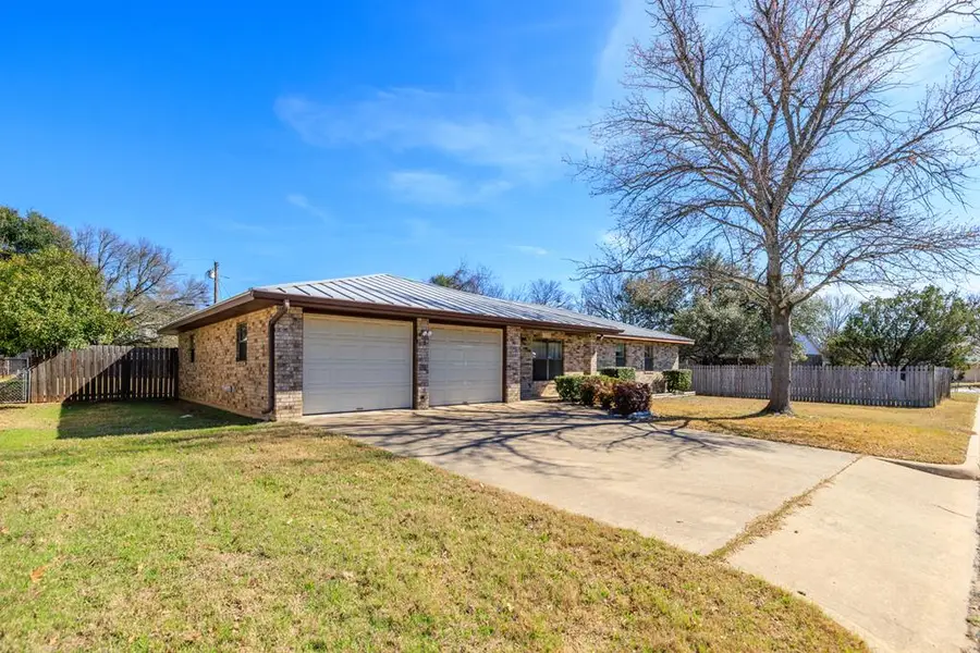 1003 Avenue D, Fredericksburg, TX 78624 - #3