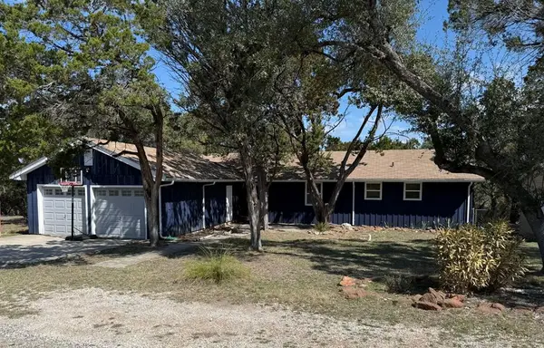 1154 Spitz Kegel View Dr, Canyon Lake, TX 78133