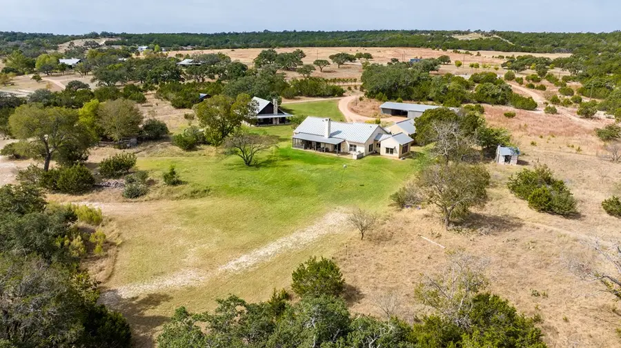 957-959 Cedar Hills Dr, Fredericksburg, TX 78624 - #3