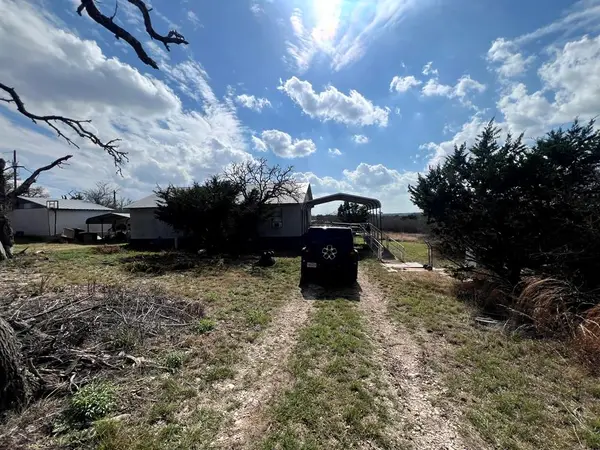 275 Ranchland Dr, Mountain Home, TX 78058