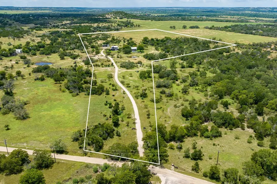 1556 Pfiester Rd, Fredericksburg, TX 78624 - #2