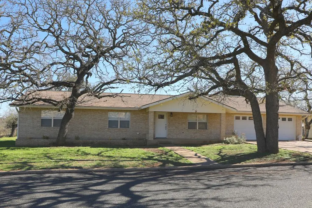 211 Forest Trail Dr, Fredericksburg, TX 78624 - #1