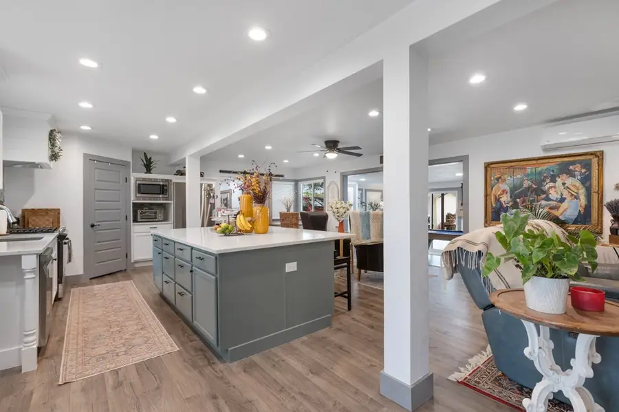 639 E Hwy 71, Llano, TX 78643 - #3