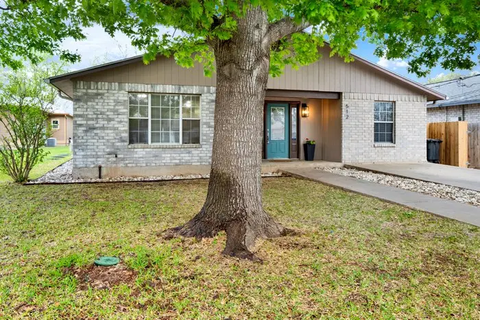 512 S Mesquite St, Fredericksburg, TX 78624 - #2