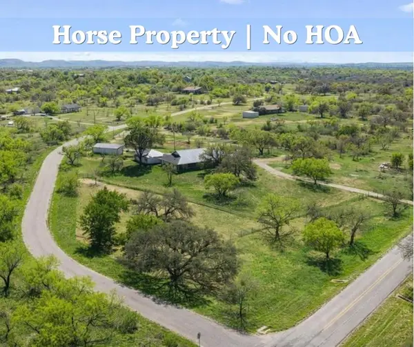 3410 W County Rd 152, Llano, TX 78643