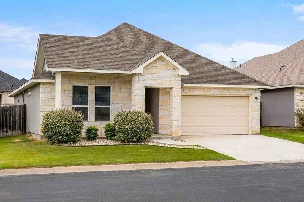 203 Winston Dr, Fredericksburg, TX 78624 - #1