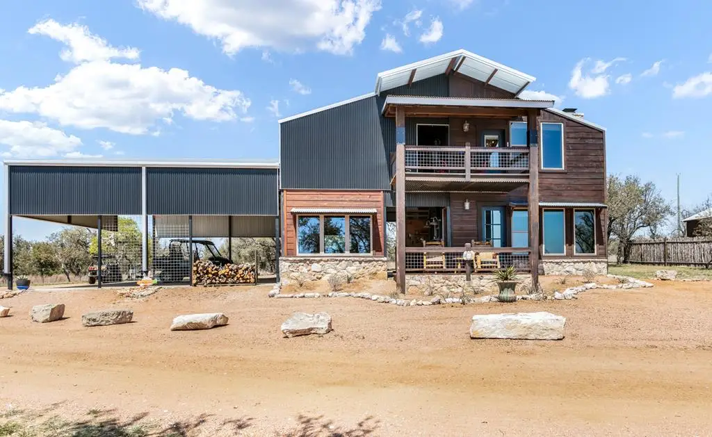 100 Five Star Trl, Fredericksburg, TX 78624 - #1