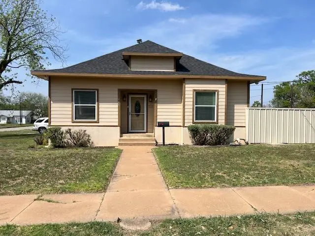 406 W 8th Street, Brady, TX 76825 - #1