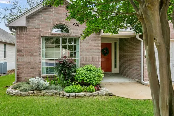 115 Songbird Dr, Fredericksburg, TX 78624