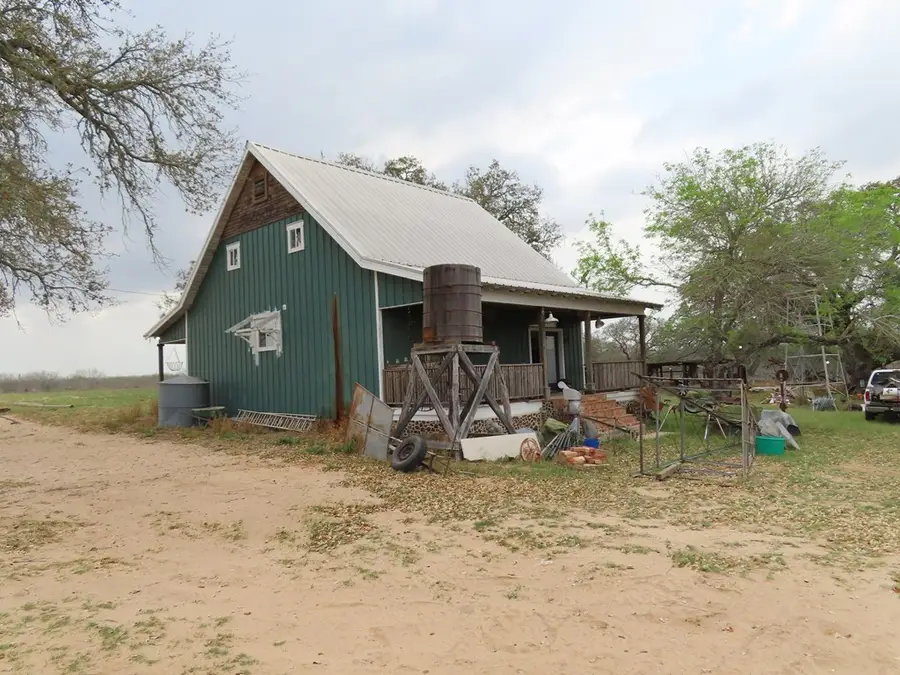 678 Tank Hollow, Poteet, TX 78065 - #2