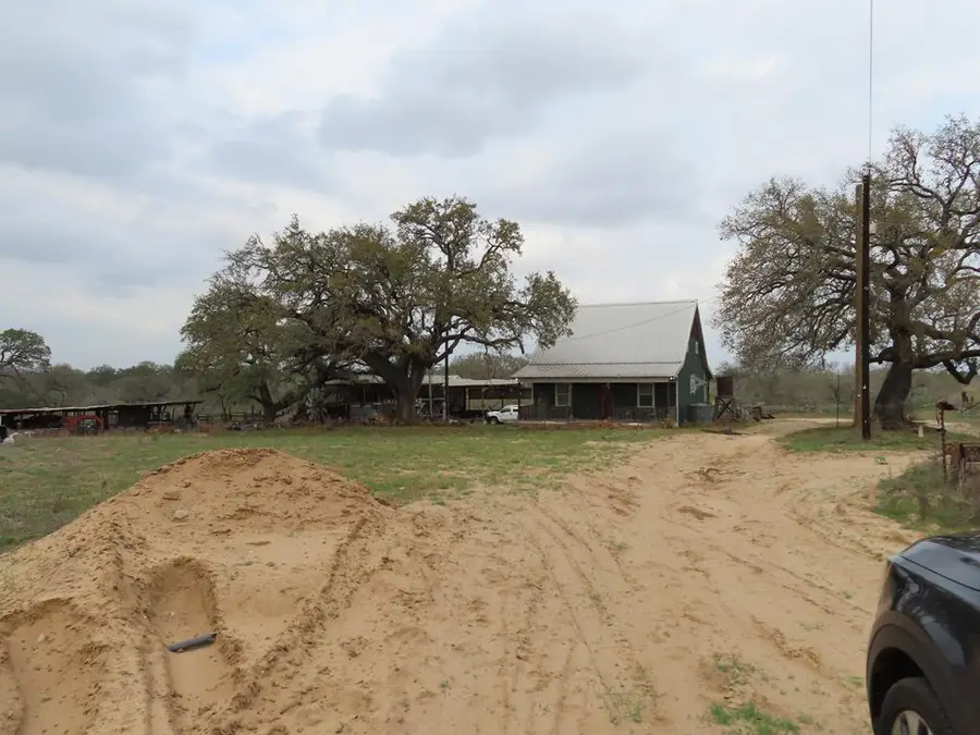 678 Tank Hollow, Poteet, TX 78065 - #3