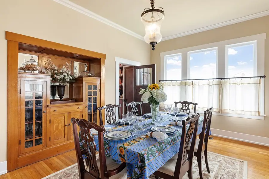 215 E Travis St, Fredericksburg, TX 78624 - #3