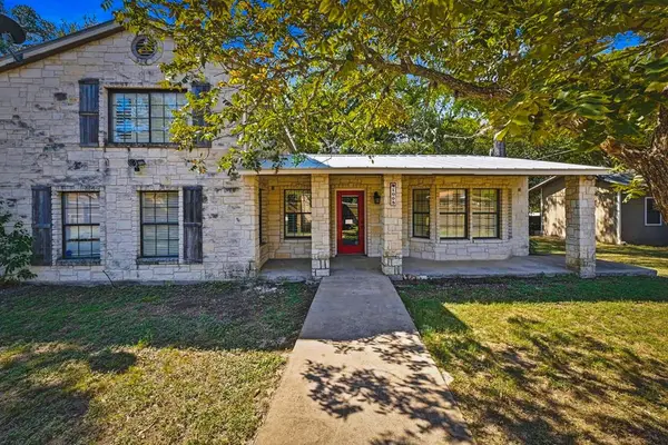 1005 4th Street, Blanco, TX 78606