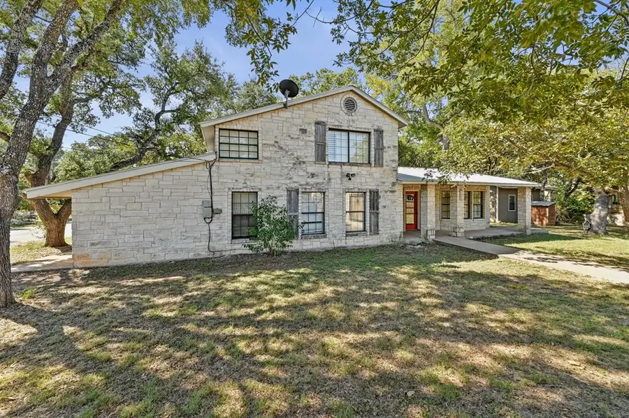 1005 4th Street, Blanco, TX 78606 - #2