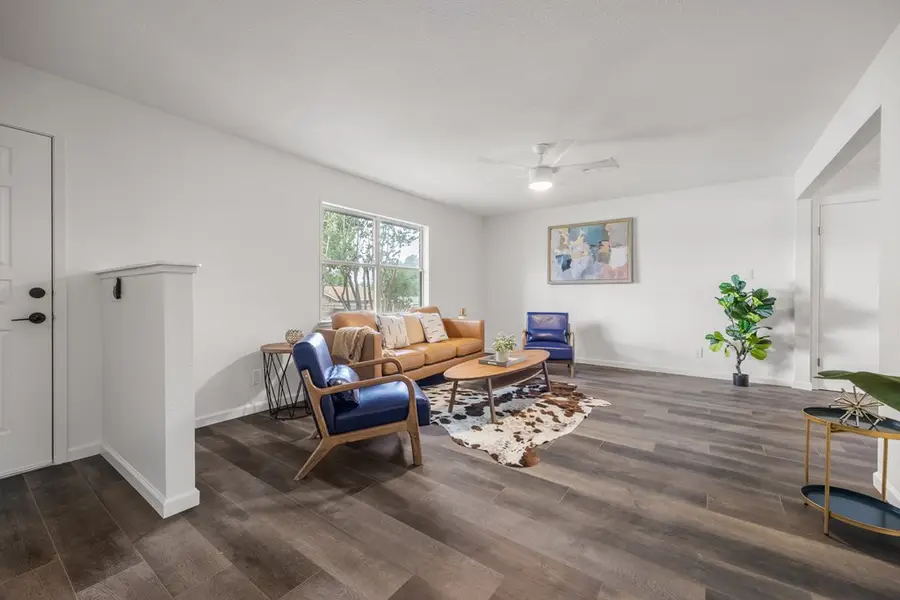 612 Cross Mountain Dr, Fredericksburg, TX 78624 - #2