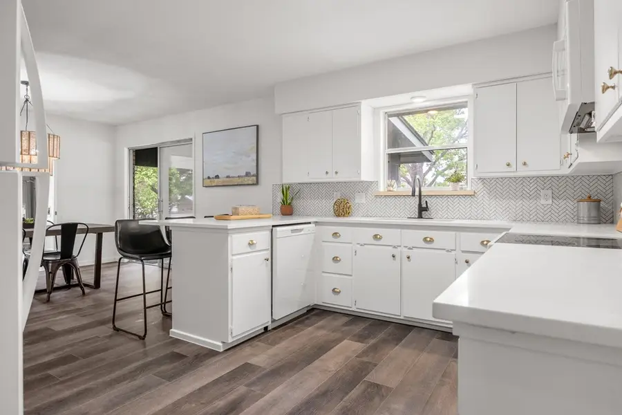 612 Cross Mountain Dr, Fredericksburg, TX 78624 - #3